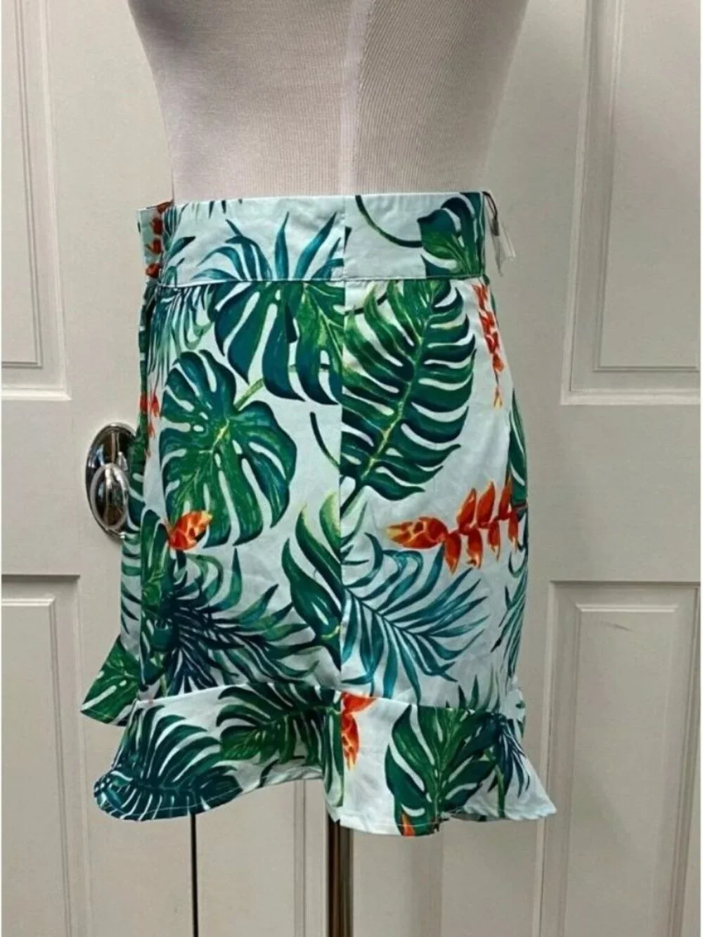 Boohoo Green Leaf Print Skirt